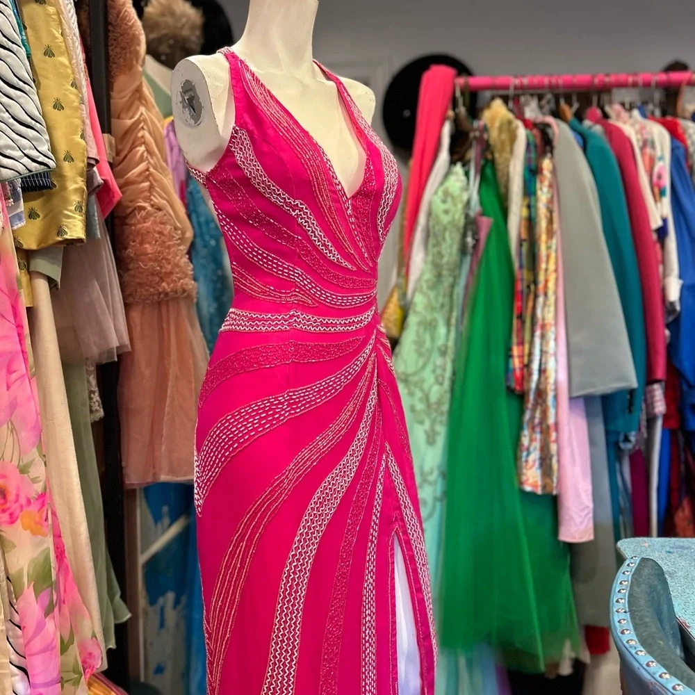 Y2K Beaded Barbie Pink Gown - Picture 3 of 16